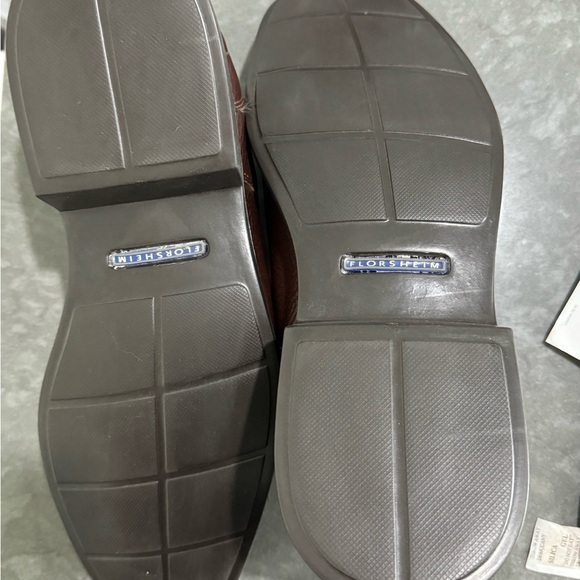 Florsheim Freedom cap-toe Oxford in Brown, size 13D (wide). NWT main image 4